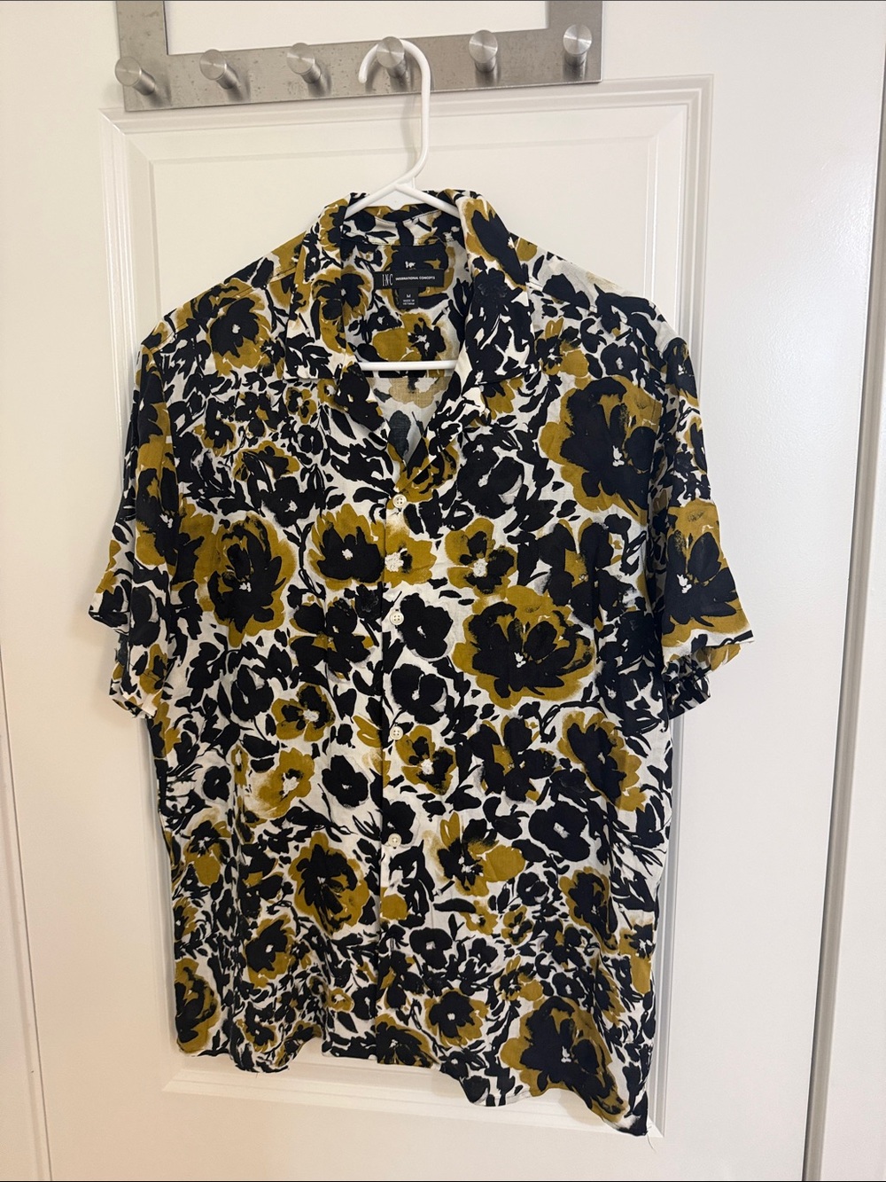 Club Monaco Short-Sleeve Floral Button-Down Shirt - Mustard, Black, White